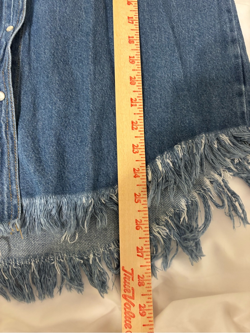 Risen Denim Shirt Women M Distressed Raw Fringe Hem Western Button Up - Picture 6 of 9